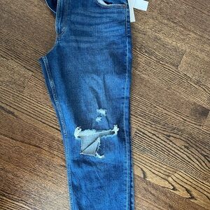 Abercrombie & Fitch High Rise Mom Jeans